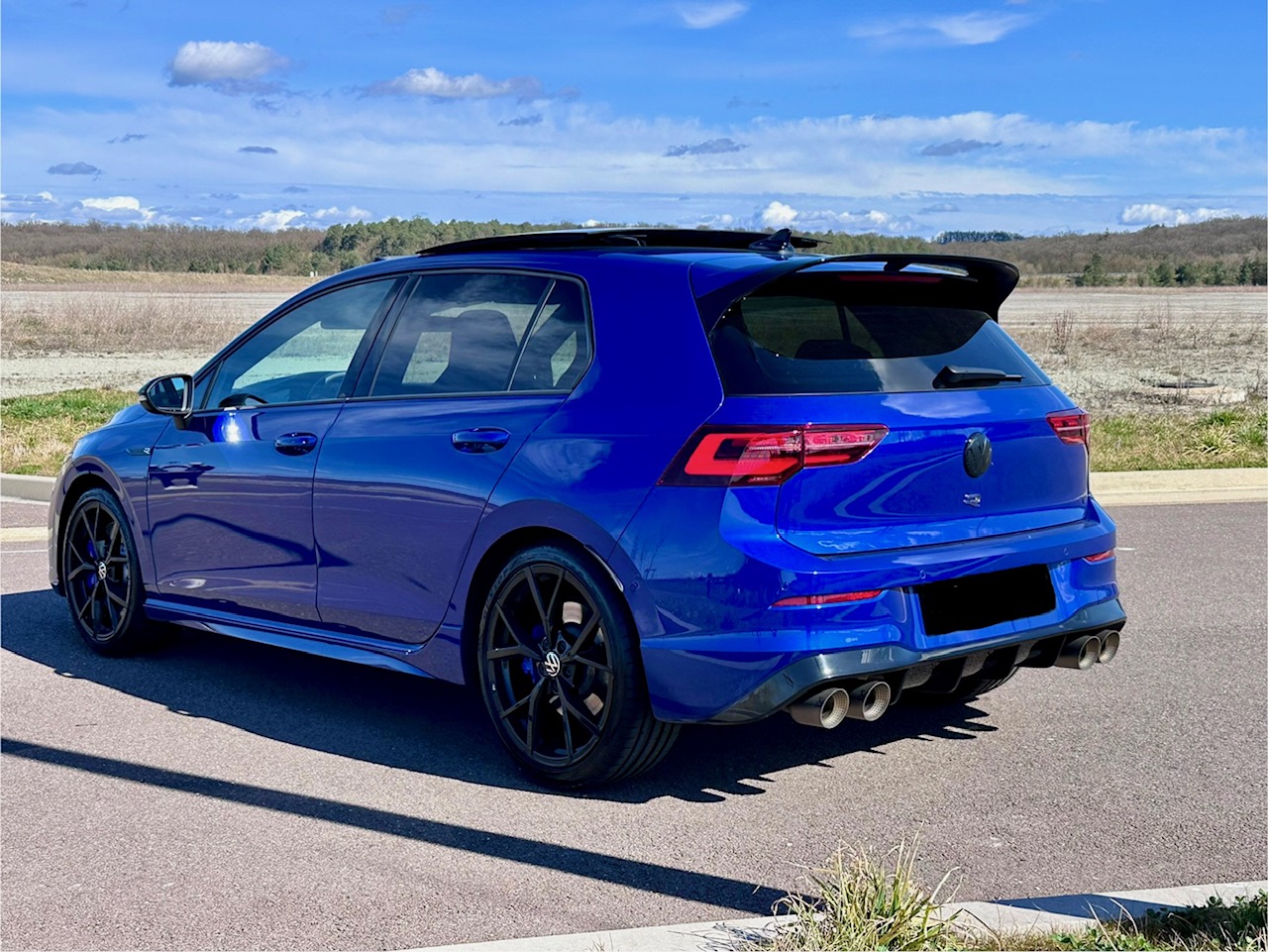 VOLKSWAGEN GOLF 8R 320 DSG 7 Pack Performance Ligne Akrapovic